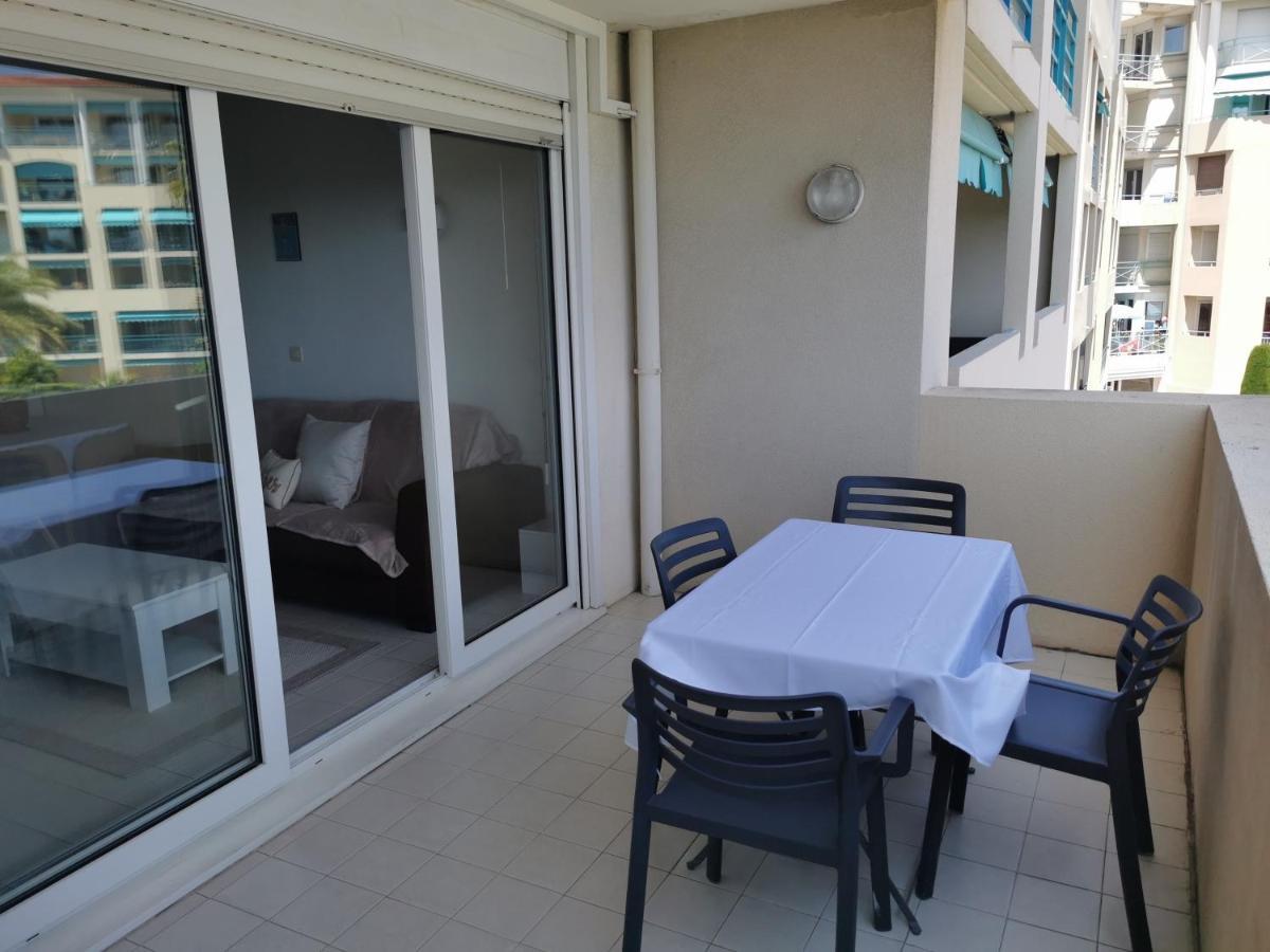 Апартаменты Antibes Les Pins 2 Pieces Vue Mer Piscine Parking Экстерьер фото